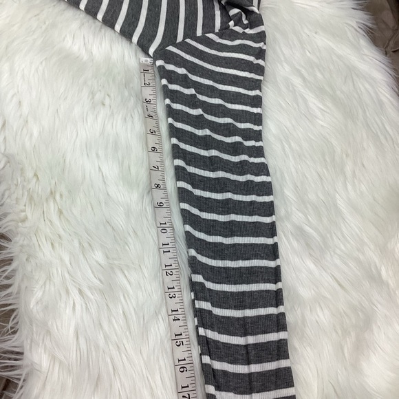 So open front cardigan Juniors XL gray and white stripe long sleeve fron… - Picture 7 of 13